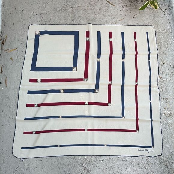 Vintage Ferragamo silk scarf - Picture 1 of 7